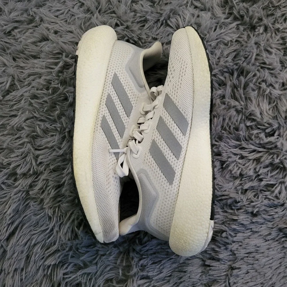 Adidas Pureboost 22 Running Shoes Women 7 White Silver Lace Up Athletic Sneakers